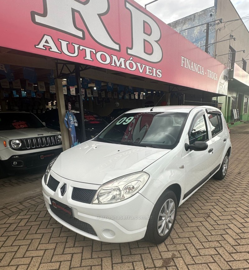 SANDERO 1.6 EXPRESSION 8V FLEX 4P MANUAL - 2009 - PAROBé