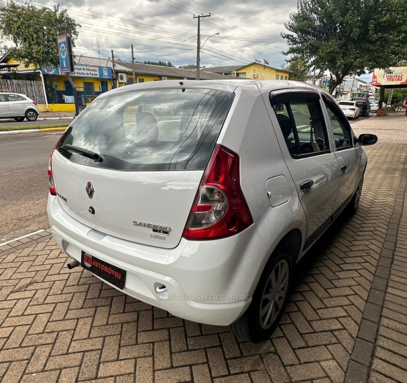 SANDERO 1.6 EXPRESSION 8V FLEX 4P MANUAL - 2009 - PAROBé