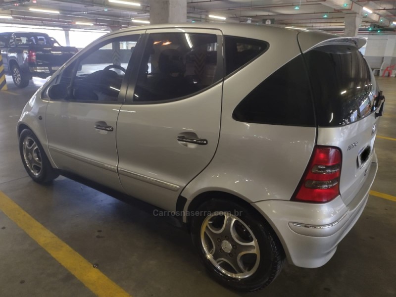 a 190 1.9 avantgarde 8v gasolina 4p manual 2005 caxias do sul