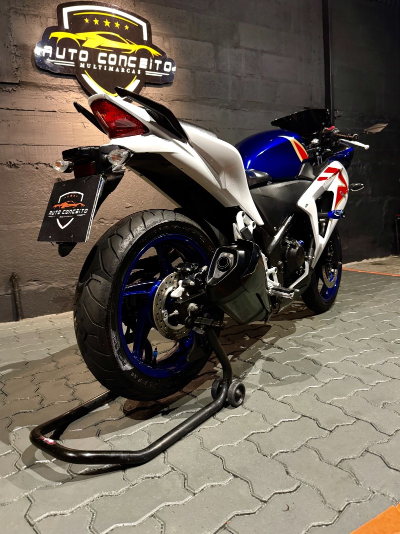 CBR 250R  - 2012 - CAXIAS DO SUL