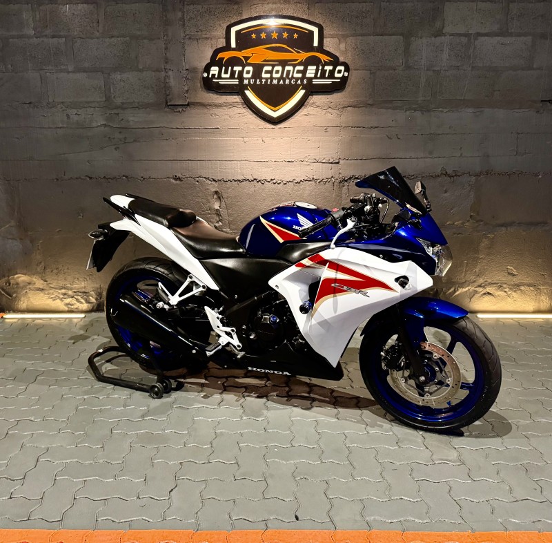 cbr 250r  2012 caxias do sul