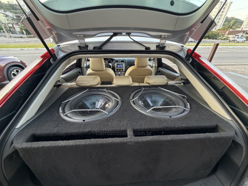 FOCUS 1.6 GLX 8V FLEX 4P MANUAL - 2011 - CAXIAS DO SUL