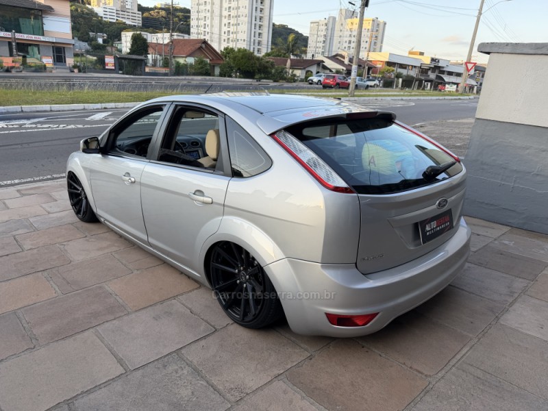 FOCUS 1.6 GLX 8V FLEX 4P MANUAL - 2011 - CAXIAS DO SUL