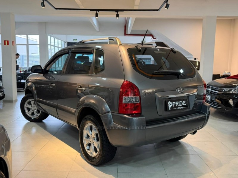 TUCSON 2.0 MPFI GLS 16V 143CV 2WD FLEX 4P AUTOMÁTICO - 2016 - CAXIAS DO SUL