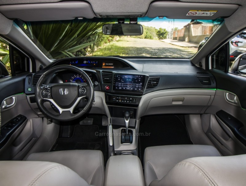 CIVIC 2.0 LXR 16V FLEX 4P AUTOMÁTICO - 2015 - NOVO HAMBURGO