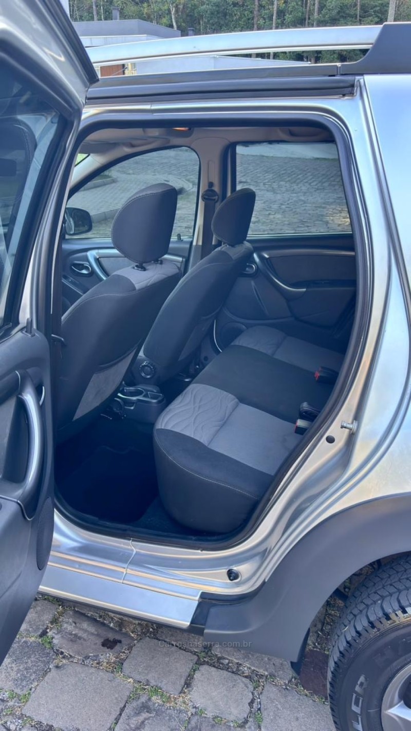 DUSTER 2.0 DYNAMIQUE 4X4 16V FLEX 4P MANUAL - 2013 - CAXIAS DO SUL