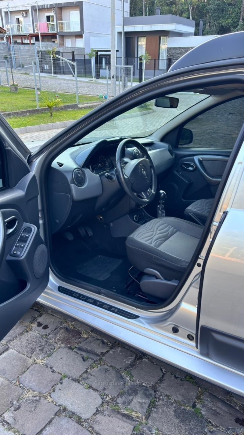 DUSTER 2.0 DYNAMIQUE 4X4 16V FLEX 4P MANUAL - 2013 - CAXIAS DO SUL
