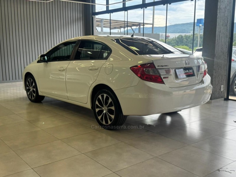 CIVIC 2.0 LXR 16V FLEX 4P AUTOMÁTICO - 2015 - DOIS IRMãOS