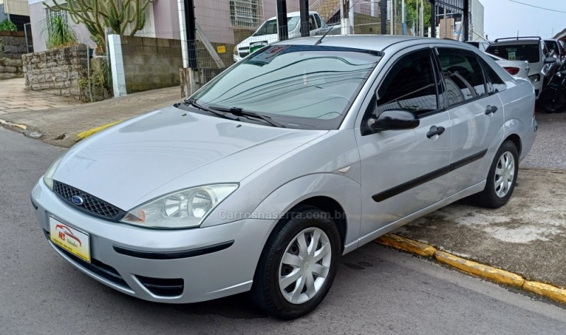 FOCUS 1.6 GLX SEDAN 8V FLEX 4P MANUAL - 2008 - FARROUPILHA