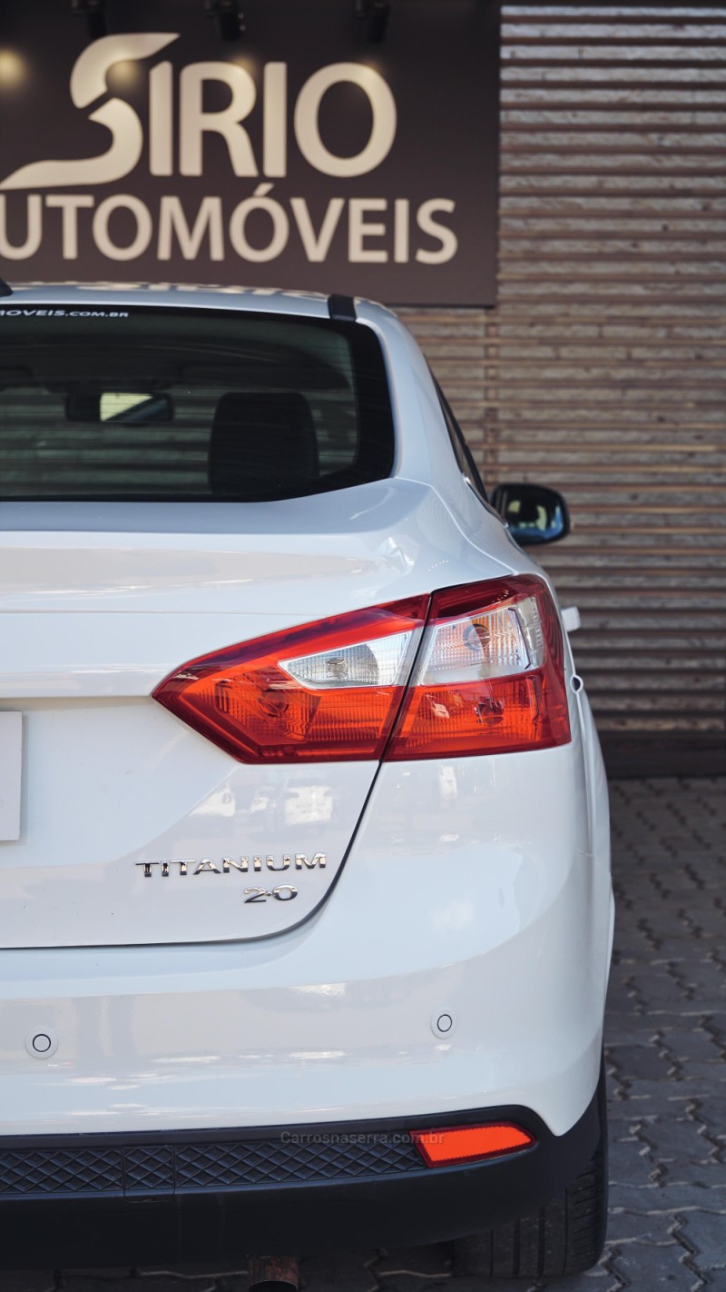 FOCUS 2.0 TITANIUM PLUS SEDAN 16V FLEX 4P AUTOMÁTICO - 2014 - LAJEADO