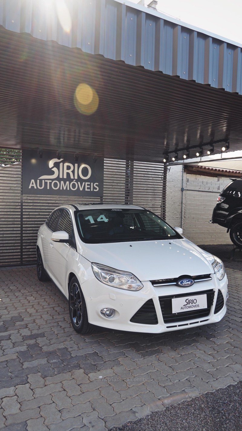 FOCUS 2.0 TITANIUM PLUS SEDAN 16V FLEX 4P AUTOMÁTICO - 2014 - LAJEADO