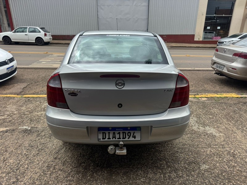 CORSA 1.0 MPFI SEDAN 8V GASOLINA 4P MANUAL - 2004 - VACARIA
