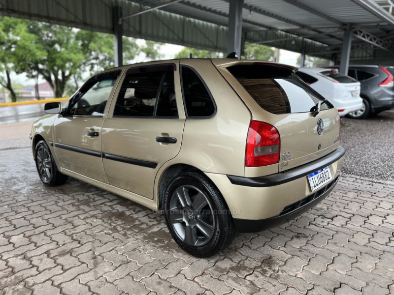 GOL 1.6 MI POWER 8V FLEX 4P MANUAL G.III - 2004 - BOM PRINCíPIO