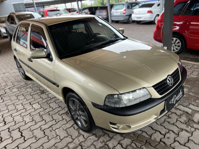 GOL 1.6 MI POWER 8V FLEX 4P MANUAL G.III - 2004 - BOM PRINCíPIO
