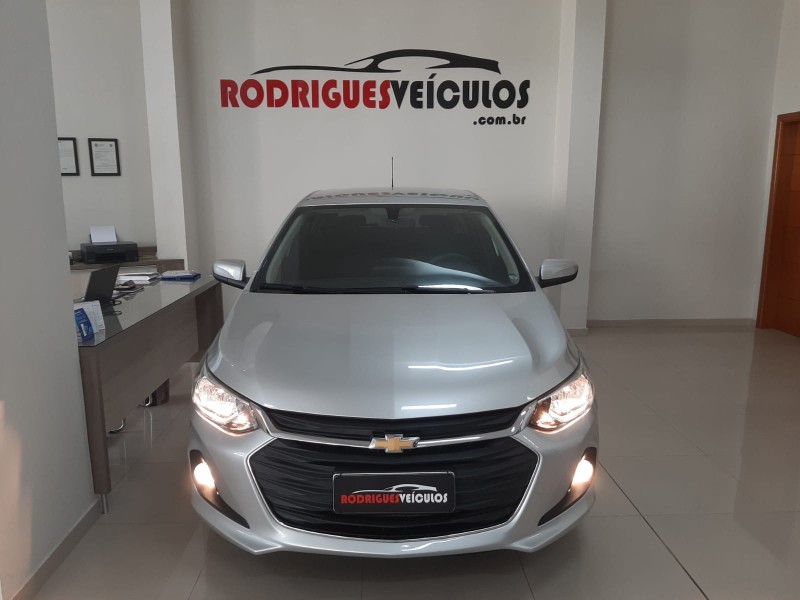 ONIX 1.0 LTZ 12V TURBO FLEX 4P MANUAL - 2021 - CAXIAS DO SUL