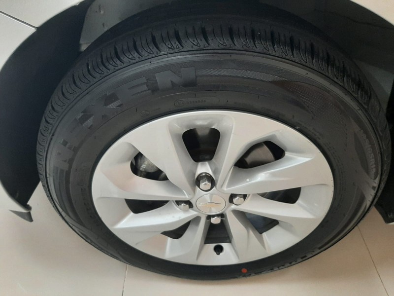 ONIX 1.0 LTZ 12V TURBO FLEX 4P MANUAL - 2021 - CAXIAS DO SUL