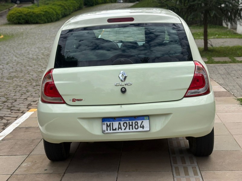 CLIO 1.0 AUTHENTIQUE 16V HI-FLEX 2P MANUAL - 2014 - FARROUPILHA