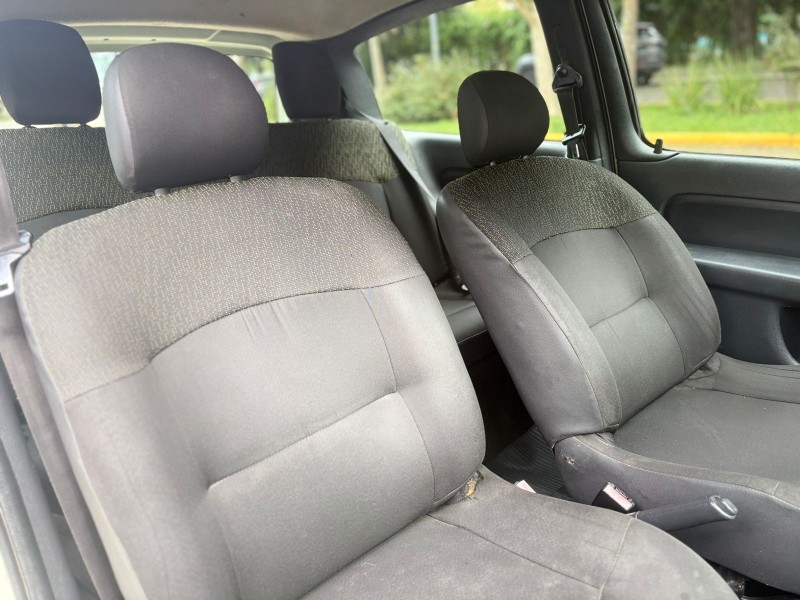 CLIO 1.0 AUTHENTIQUE 16V HI-FLEX 2P MANUAL - 2014 - FARROUPILHA