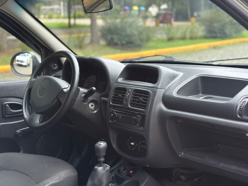 CLIO 1.0 AUTHENTIQUE 16V HI-FLEX 2P MANUAL - 2014 - FARROUPILHA