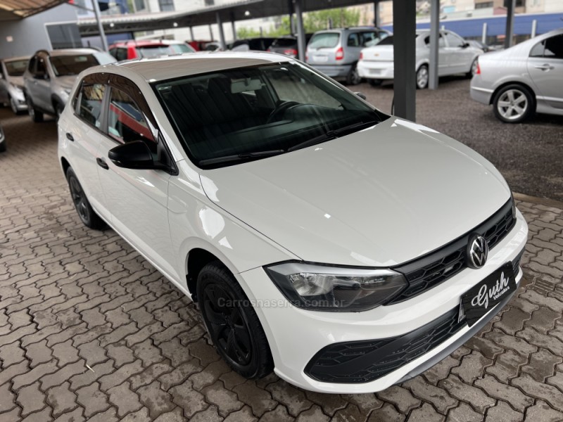 POLO 1.0 MPI TRACK 4P MANUAL - 2024 - BOM PRINCíPIO