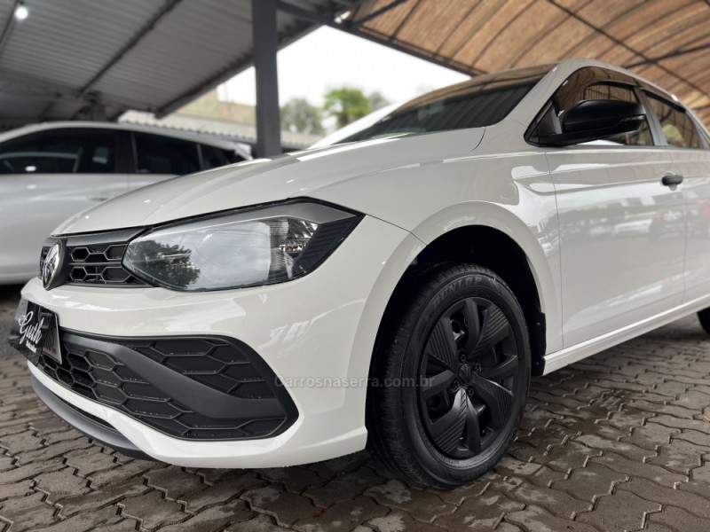 POLO 1.0 MPI TRACK 4P MANUAL - 2024 - BOM PRINCíPIO