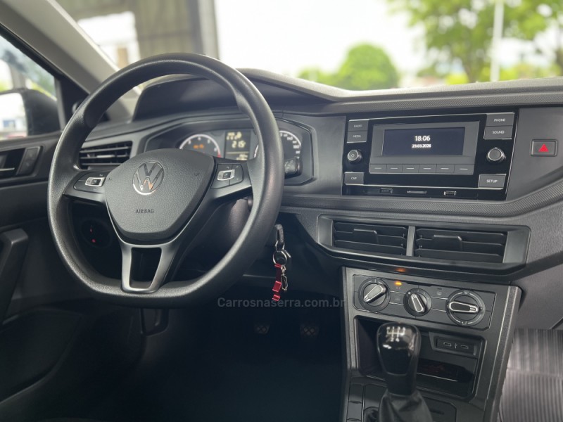 POLO 1.0 MPI TRACK 4P MANUAL - 2024 - BOM PRINCíPIO
