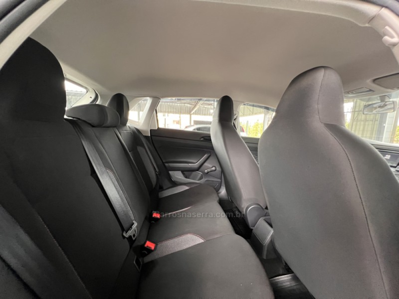 POLO 1.0 MPI TRACK 4P MANUAL - 2024 - BOM PRINCíPIO