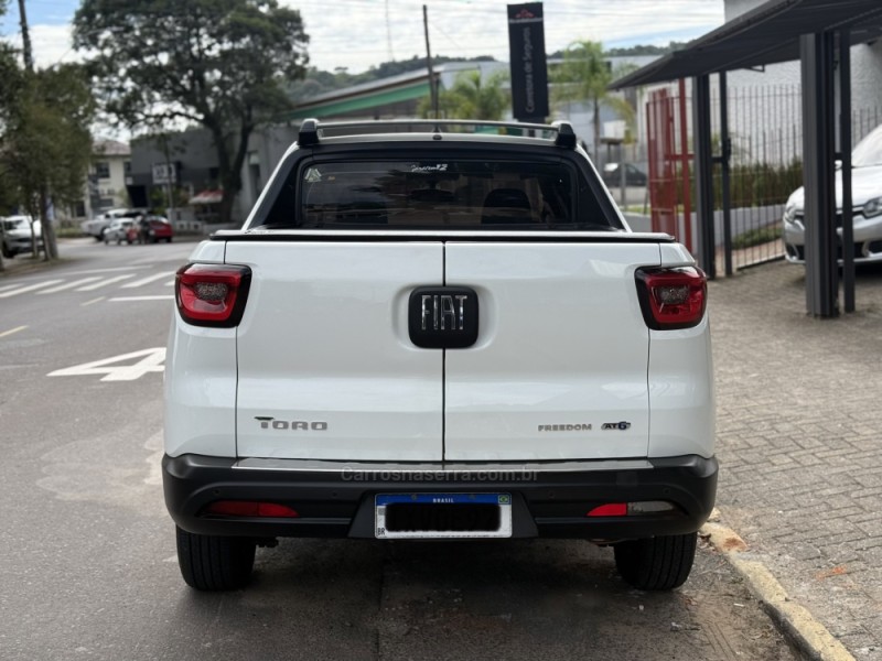 TORO 1.8 16V EVO FLEX FREEDOM AUTOMÁTICO - 2017 - PAROBé