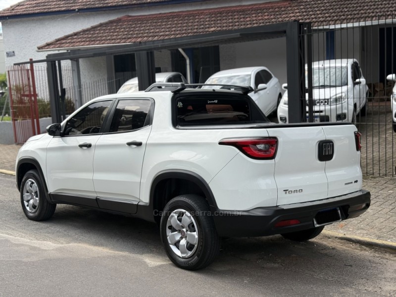 TORO 1.8 16V EVO FLEX FREEDOM AUTOMÁTICO - 2017 - PAROBé