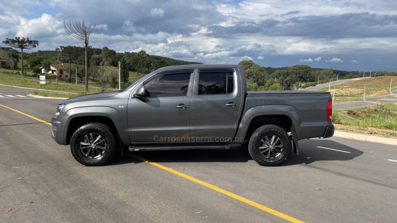 AMAROK 2.0 SE 4X4 CD 16V TURBO INTERCOOLER DIESEL 4P MANUAL - 2019 - VILA FLORES