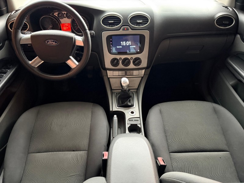 FOCUS 1.6 GLX SEDAN 8V FLEX 4P MANUAL - 2012 - TRêS COROAS