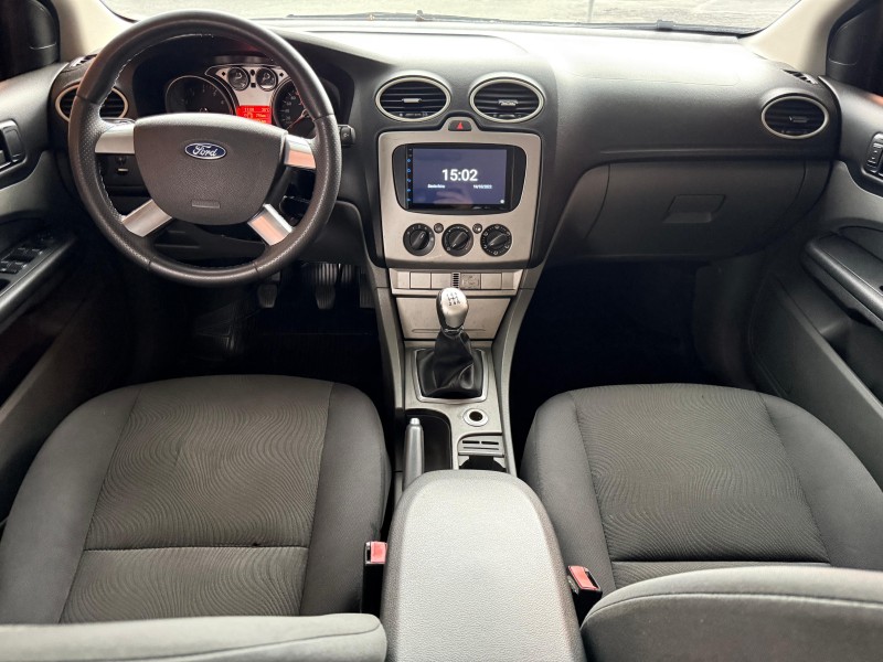 FOCUS 1.6 GLX SEDAN 8V FLEX 4P MANUAL - 2012 - TRêS COROAS