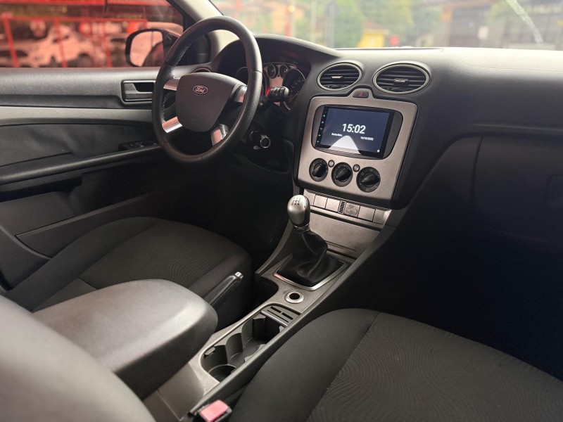 FOCUS 1.6 GLX SEDAN 8V FLEX 4P MANUAL - 2012 - TRêS COROAS