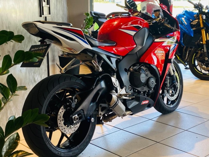 CBR 1000RR FIREBLADE - 2012 - CAXIAS DO SUL