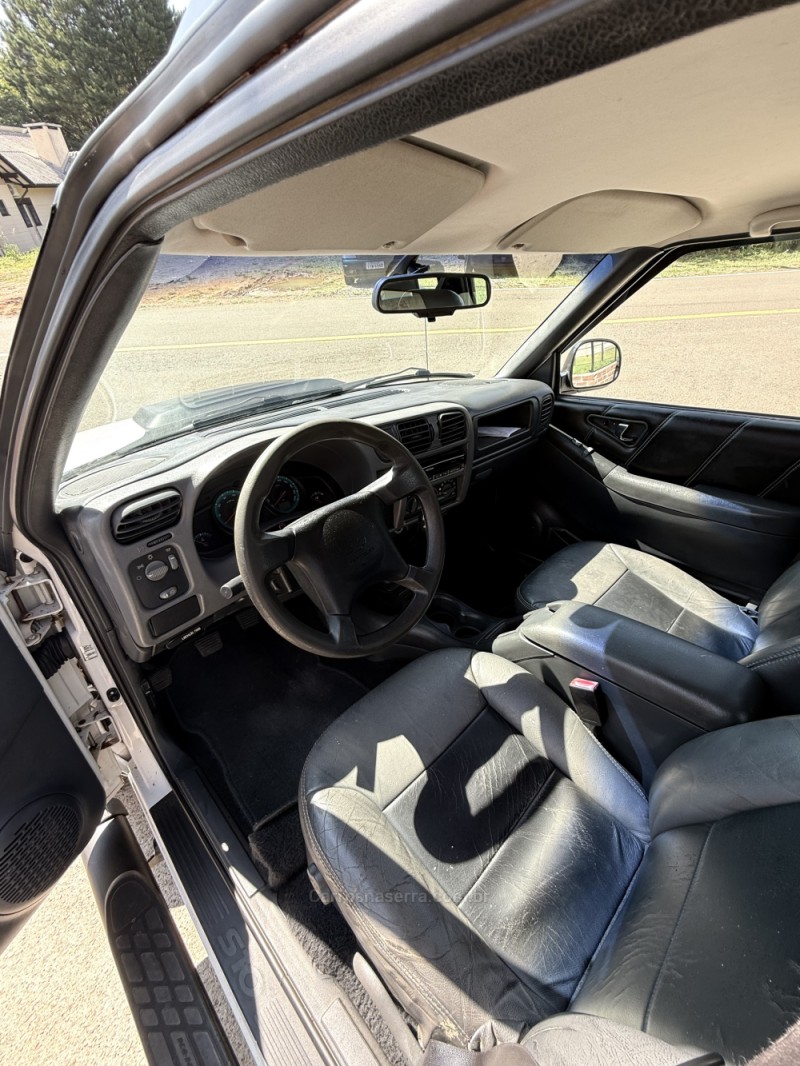 S10 2.4 MPFI ADVANTAGE 4X2 CD 8V FLEX 4P MANUAL - 2009 - NOVA PETRóPOLIS