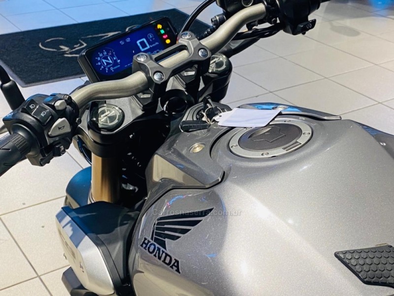 CB 650R E-CLUTCH - 2021 - CAXIAS DO SUL