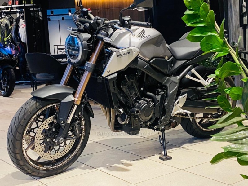 CB 650R E-CLUTCH - 2021 - CAXIAS DO SUL