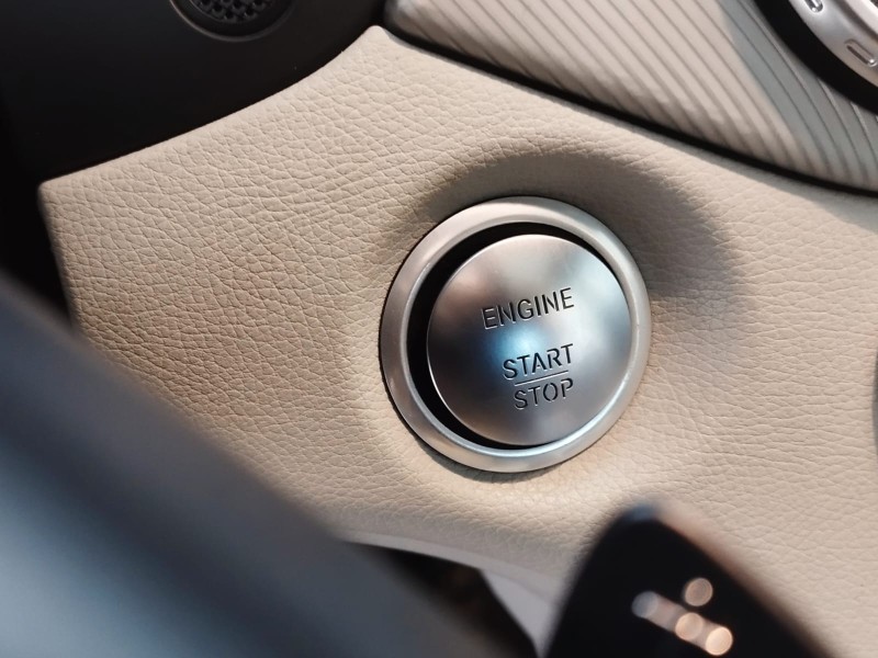 GLA 250 2.0 SPORT 16V TURBO 4X2 4P AUTOMÁTICA - 2016 - CAXIAS DO SUL