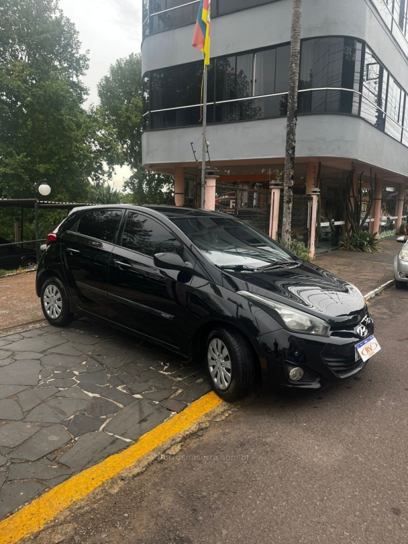 HB20 1.0 COMFORT PLUS 12V FLEX 4P MANUAL - 2015 - CARLOS BARBOSA