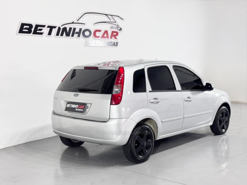 FIESTA 1.6 MPI 8V GASOLINA 4P MANUAL - 2004 - ESTâNCIA VELHA