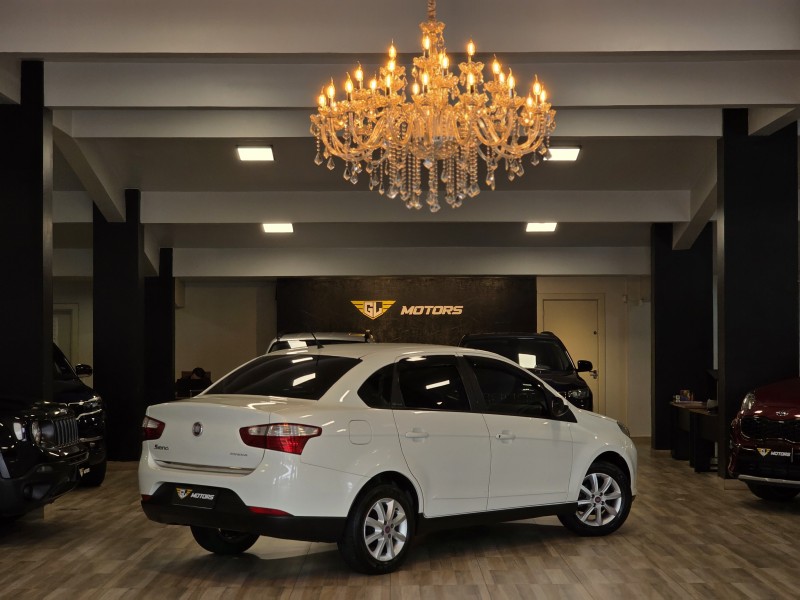 GRAND SIENA 1.4 MPI ATTRACTIVE 8V FLEX 4P MANUAL - 2013 - CAXIAS DO SUL