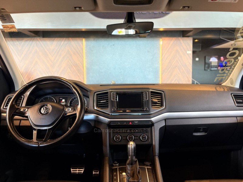 AMAROK 3.0 V6 TDI HIGHLINE CD DIESEL 4MOTION AUTOMÁTICO - 2018 - CAMPO BOM
