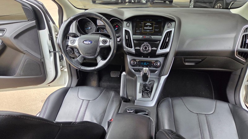 FOCUS 2.0 TITANIUM HATCH 16V FLEX 4P AUTOMÁTICO - 2015 - CAXIAS DO SUL