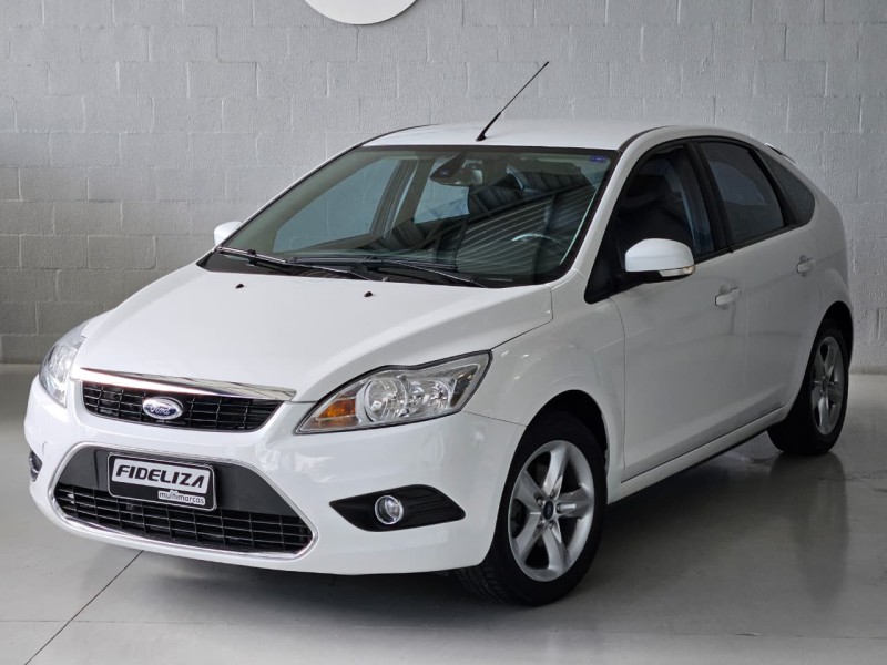 FOCUS 2.0 HC 16V FLEX 4P AUTOMÁTICO  - 2013 - FARROUPILHA