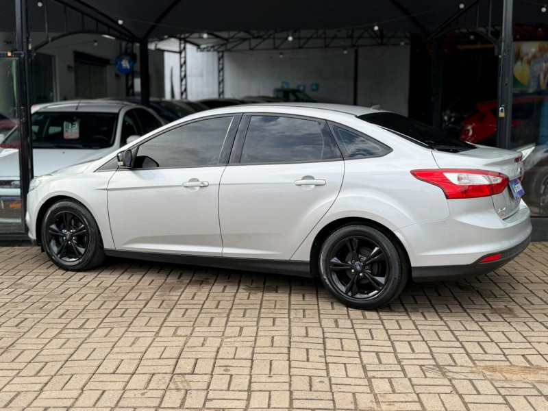 FOCUS 1.6 S 16V FLEX 4P AUTOMÁTICO - 2014 - LAGOA VERMELHA