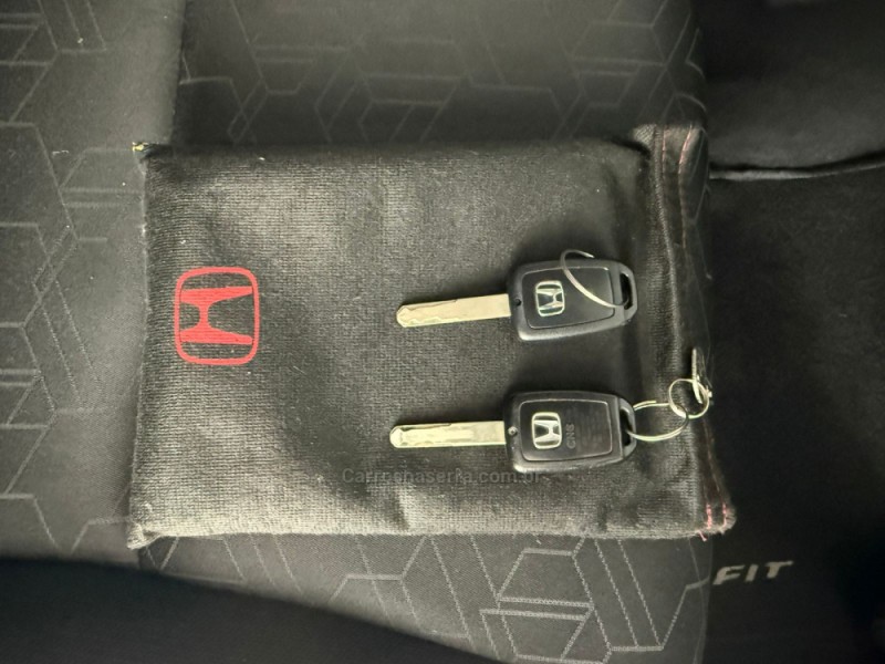 FIT 1.5 LX 16V FLEX 4P AUTOMÁTICO - 2015 - NOVO HAMBURGO