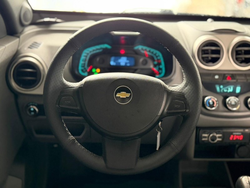 AGILE 1.4 MPFI LTZ 8V FLEX 4P MANUAL - 2011 - LAGOA VERMELHA