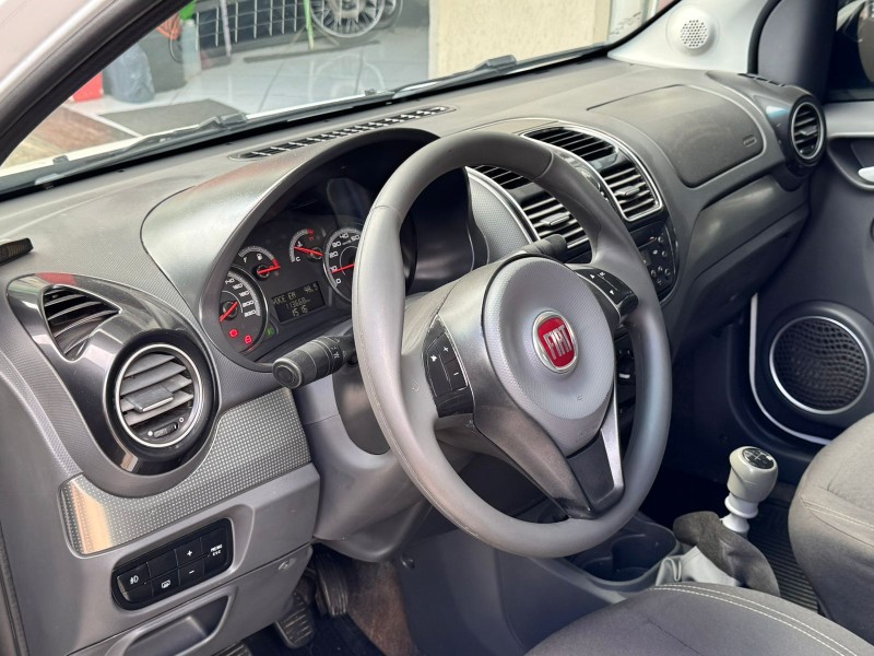 GRAND SIENA 1.4 MPI ATTRACTIVE 8V FLEX 4P MANUAL - 2014 - CAXIAS DO SUL