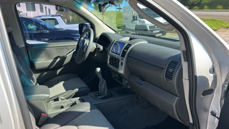 FRONTIER 2.5 SE ATTACK 4X4 CD TURBO ELETRONIC DIESEL 4P MANUAL - 2013 - FARROUPILHA