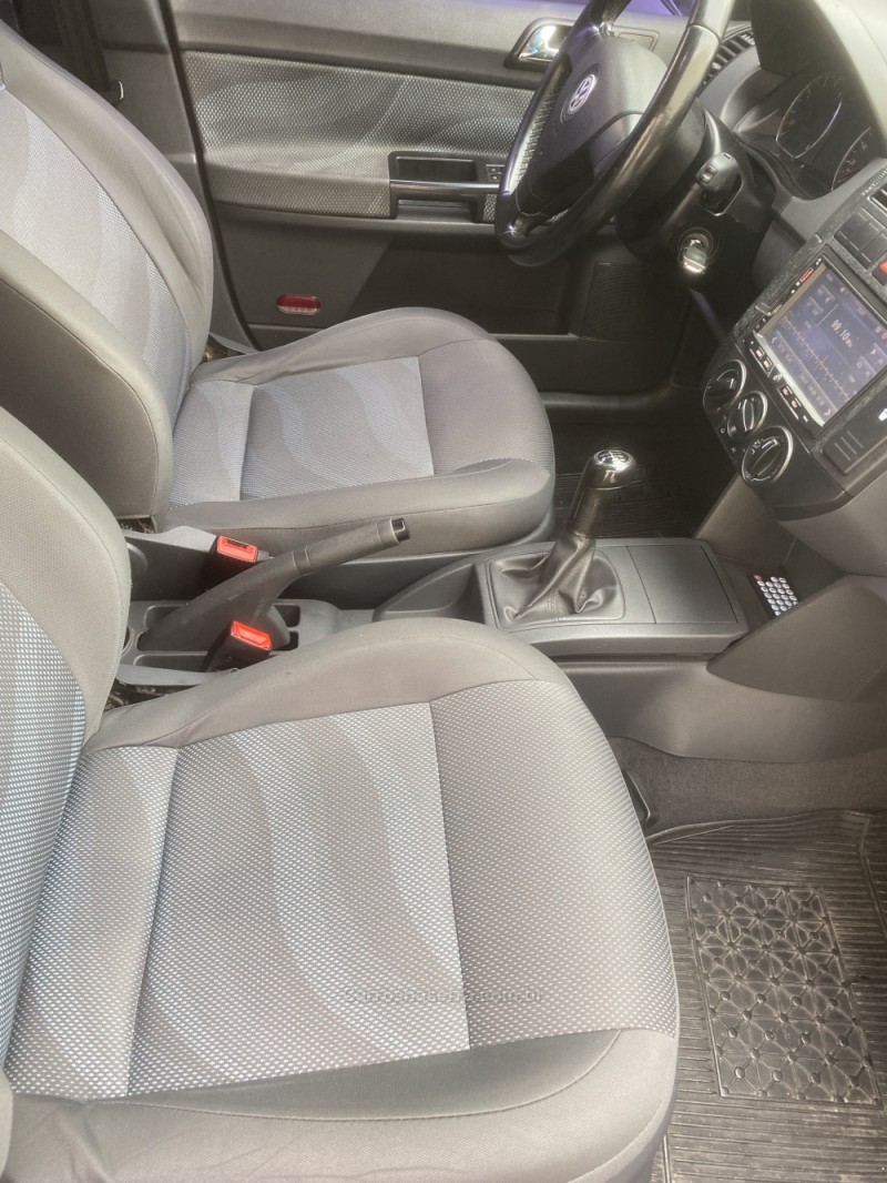 POLO SEDAN 1.6 MI 8V FLEX 4P MANUAL - 2009 - CAXIAS DO SUL